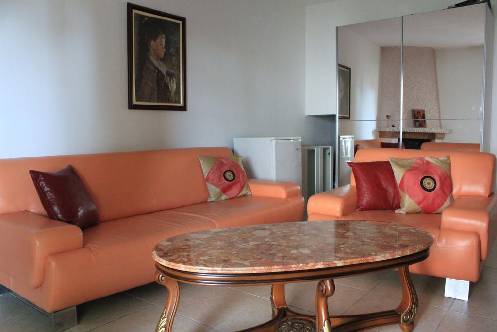 4M Apartments Petrovac Rum bild