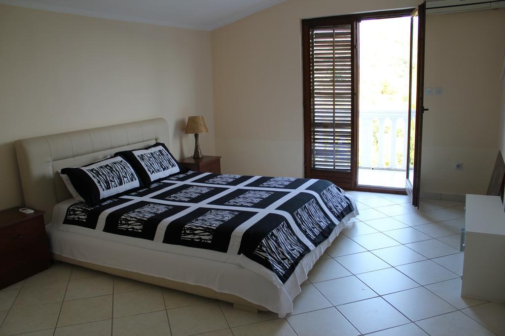 4M Apartments Petrovac Rum bild